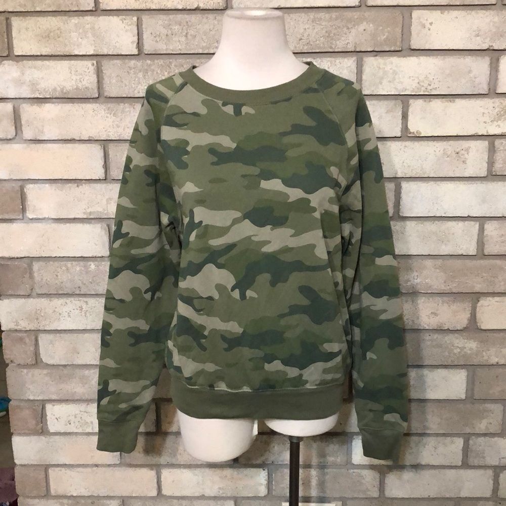 3for$20 sweater camo size small tall